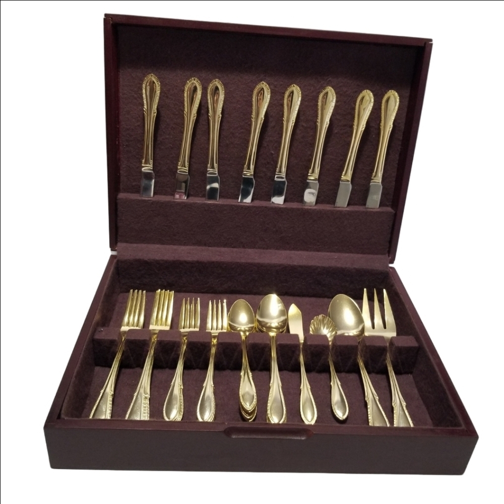 Farberware Flatware Dinnerware Breeze Gold Electro-Plated 43 Piece Wood Case